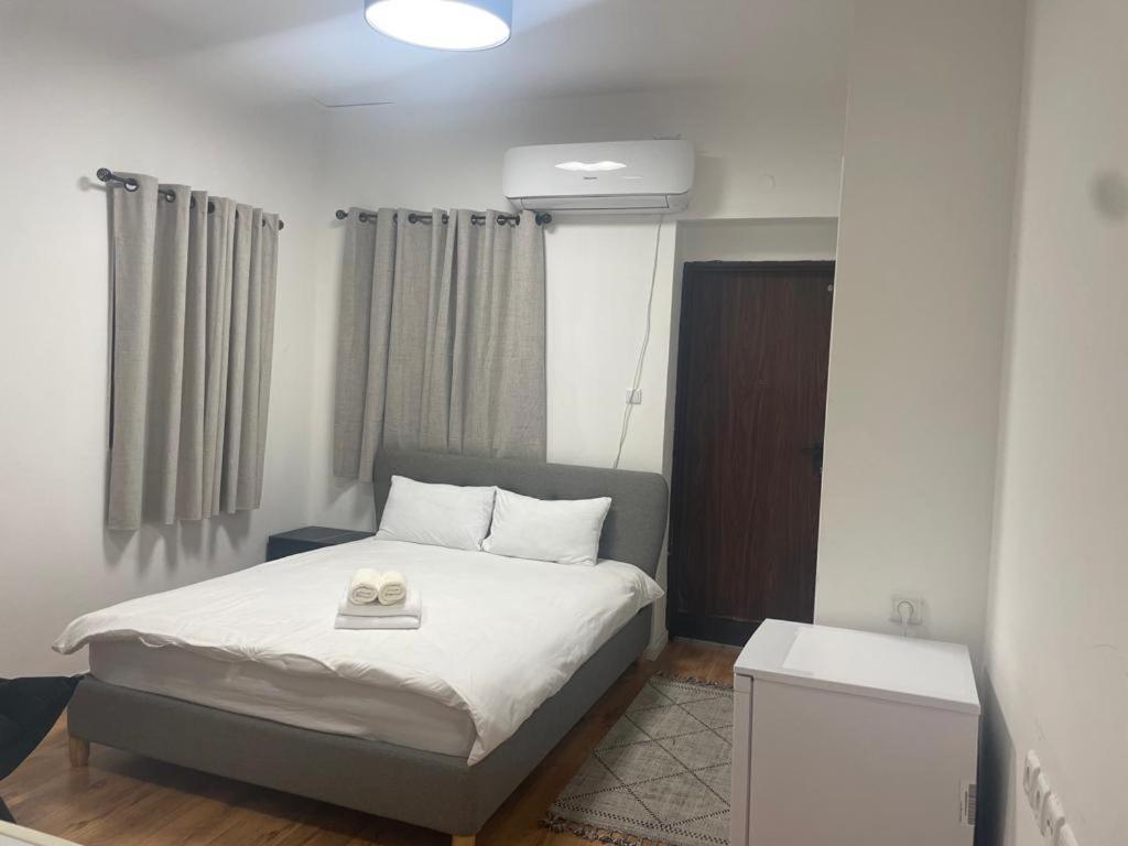 The Lion Hotel Haifa Bagian luar foto